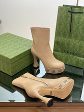 Load image into Gallery viewer, Gucci Platform Boots With GG Studs