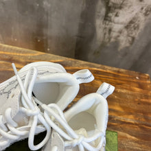 Load image into Gallery viewer, Gucci Run GG Crystal Sneakers