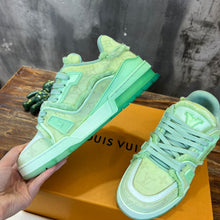 Load image into Gallery viewer, Louis Vuitton Trainer Sneakers