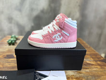 Load image into Gallery viewer, Chanel x Nike Sneakers
