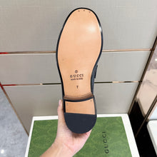 Load image into Gallery viewer, Gucci Men Loafers