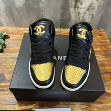 Load image into Gallery viewer, Chanel x Nike Sneakers