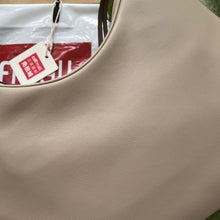 Load image into Gallery viewer, Gucci Attache Medium Shoulder Bag