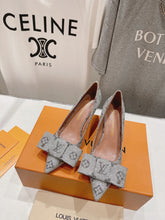 Load image into Gallery viewer, Louis Vuitton Blossom Pump