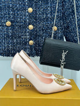 Load image into Gallery viewer, Louis Vuitton Pump