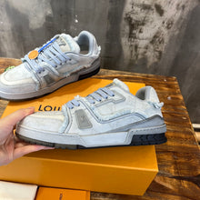 Load image into Gallery viewer, Louis Vuitton Trainer Sneakers