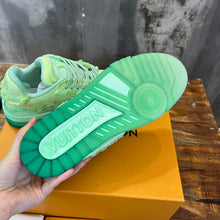 Load image into Gallery viewer, Louis Vuitton Trainer Sneakers