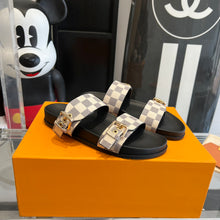 Load image into Gallery viewer, Louis Vuitton Bom Dia Flat Mule