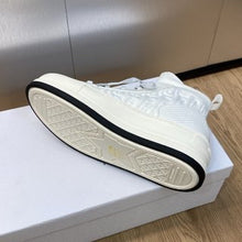 Load image into Gallery viewer, Christian Dior Walk'n Sneakers
