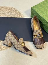 Load image into Gallery viewer, Gucci interlocking G Mid Heel Pump