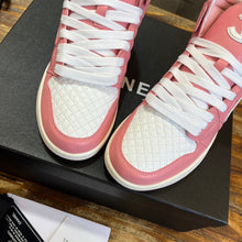 Load image into Gallery viewer, Chanel x Nike Sneakers