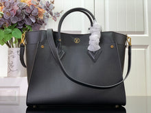 Load image into Gallery viewer, Louis Vuitton On My Side MM Bag