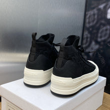 Load image into Gallery viewer, Christian Dior Walk'n Sneakers