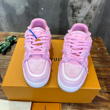 Load image into Gallery viewer, Louis Vuitton Trainer Sneakers