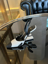 Load image into Gallery viewer, Fendi First Heel Slingbacks