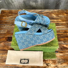 Load image into Gallery viewer, Gucci Double G Platform Sandal