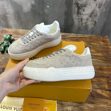 Load image into Gallery viewer, Louis Vuitton Groovy Platform Sneaker