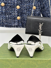 Load image into Gallery viewer, Gucci Sandals With Horsebit