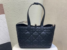 Load image into Gallery viewer, Christian Dior Medium Toujours Bag