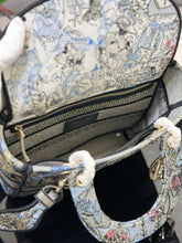 Load image into Gallery viewer, Christian Dior Medium Lady D Lite Bag