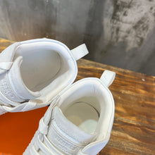 Load image into Gallery viewer, Hermes Sneakers