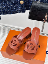 Load image into Gallery viewer, Louis vuitton Isola Mule