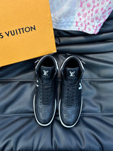 Load image into Gallery viewer, Louis Vuitton Rivoli Sneakers