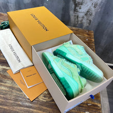 Load image into Gallery viewer, Louis Vuitton Trainer Sneakers