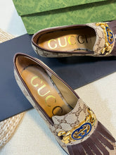 Load image into Gallery viewer, Gucci interlocking G Mid Heel Pump