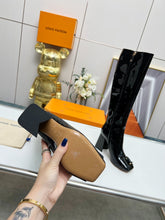 Load image into Gallery viewer, Louis Vuitton Shake High Boots