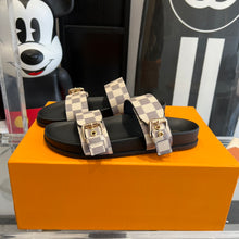Load image into Gallery viewer, Louis Vuitton Bom Dia Flat Mule