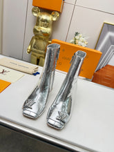 Load image into Gallery viewer, Louis Vuitton Shake Ankle Boots