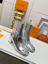 Load image into Gallery viewer, Louis Vuitton Shake Ankle Boots