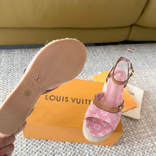 Load image into Gallery viewer, Louis Vuitton Helio's Wedge Sandals