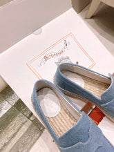 Load image into Gallery viewer, Hermes Trip Espadrilles