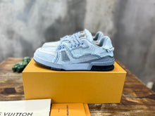 Load image into Gallery viewer, Louis Vuitton Trainer Sneakers