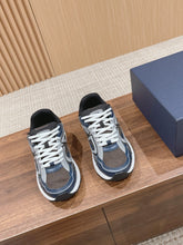 Load image into Gallery viewer, Christian Dior Men B30 Sneaker