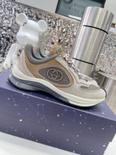 Load image into Gallery viewer, Gucci Run Sneakers