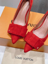 Load image into Gallery viewer, Louis Vuitton Blossom Pump