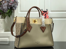Load image into Gallery viewer, Louis Vuitton On My Side MM Bag