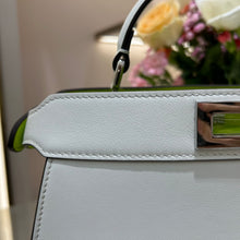 Load image into Gallery viewer, Fendi Peekaboo Medium iseeu Bag