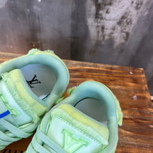 Load image into Gallery viewer, Louis Vuitton Trainer Sneakers