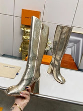 Load image into Gallery viewer, Louis Vuitton Shake High Boots