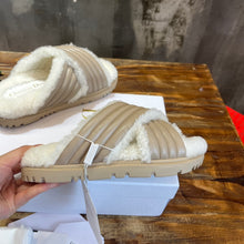 Load image into Gallery viewer, Christian Dior D - Cross Slide