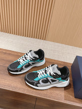 Load image into Gallery viewer, Christian Dior Men B30 Sneaker