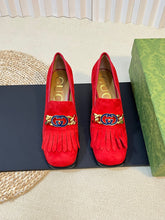 Load image into Gallery viewer, Gucci interlocking G Mid Heel Pump