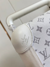 Load image into Gallery viewer, Louis Vuitton Horizon 50 Suitcase