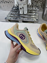 Load image into Gallery viewer, Gucci Run Sneakers