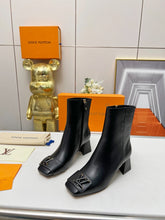 Load image into Gallery viewer, Louis Vuitton Shake Ankle Boots