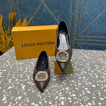Load image into Gallery viewer, Louis Vuitton Flat Ballerina